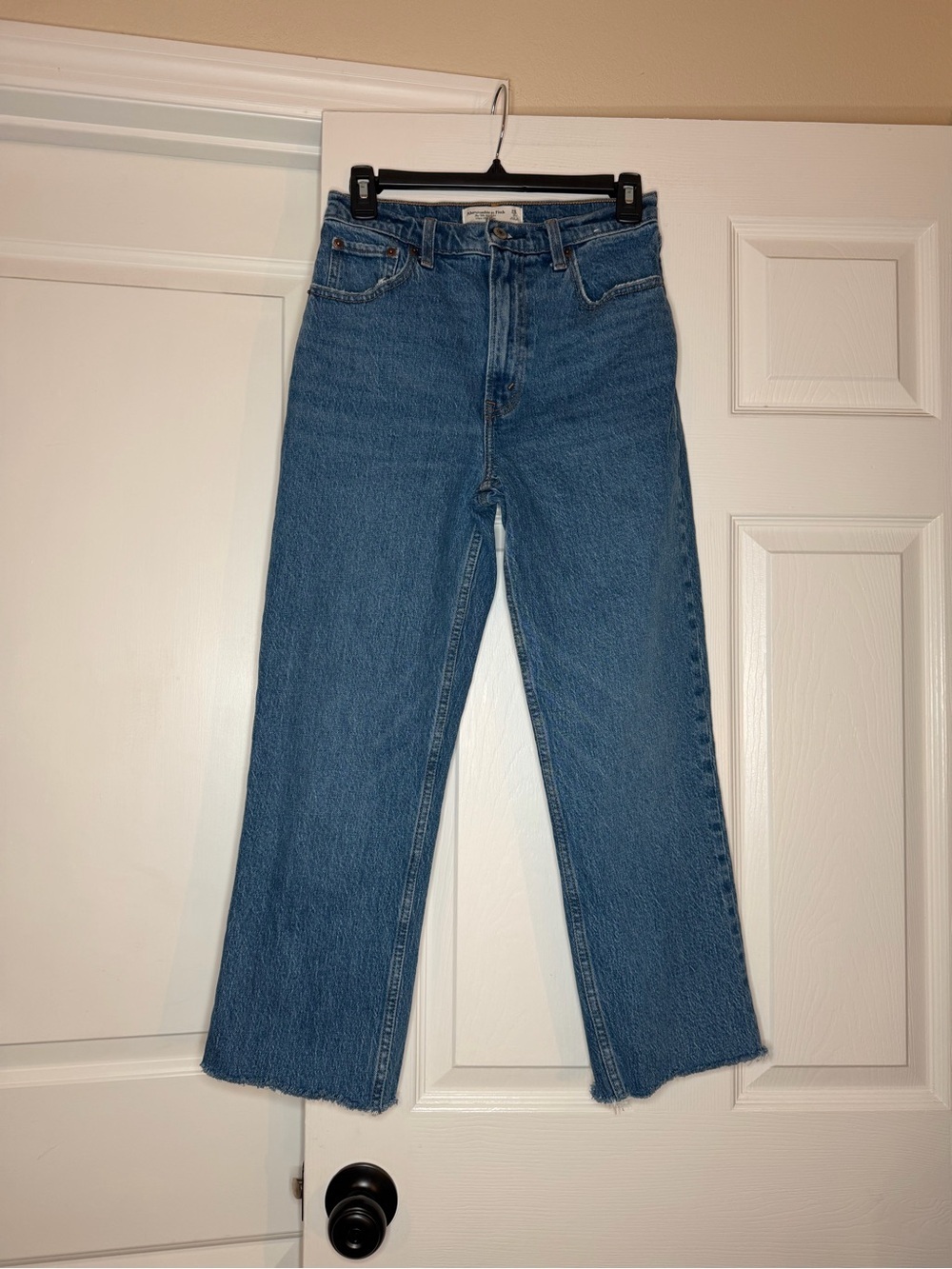 Abercrombie & Fitch The 90's Straight Ultra High Rise Jeans Women Sz 26/2 x 24”